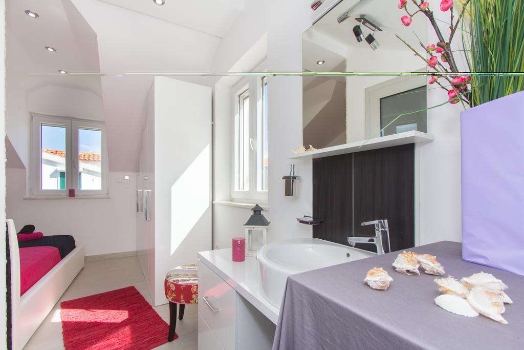 Holiday Home Primabella พรีมอชเตน ภายนอก รูปภาพ